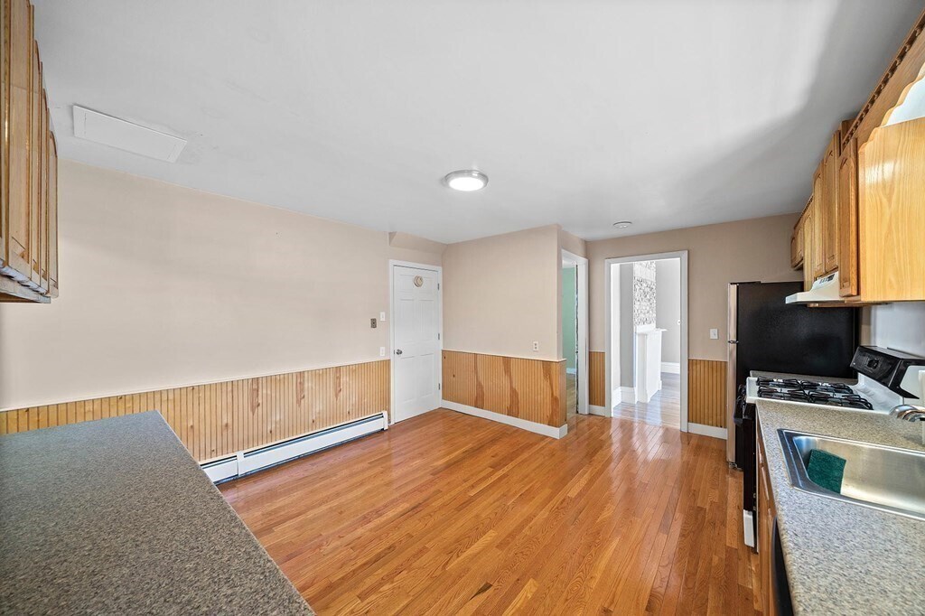 395 Lexington St Unit 1, Auburndale, MA 02466 Apartments in