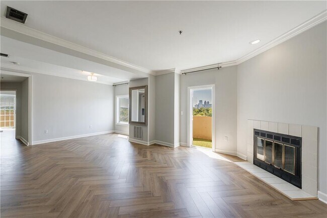 Foto del edificio - 2161 Peachtree Rd NE