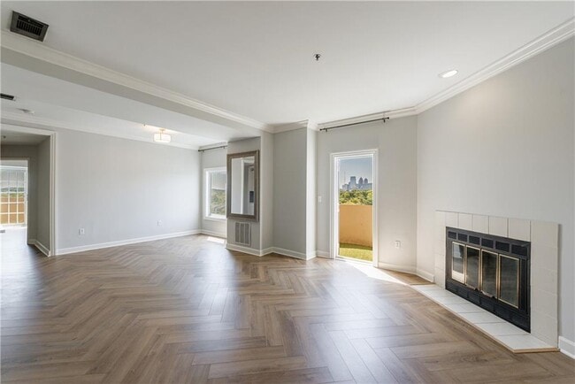 Building Photo - 2161 Peachtree Rd NE