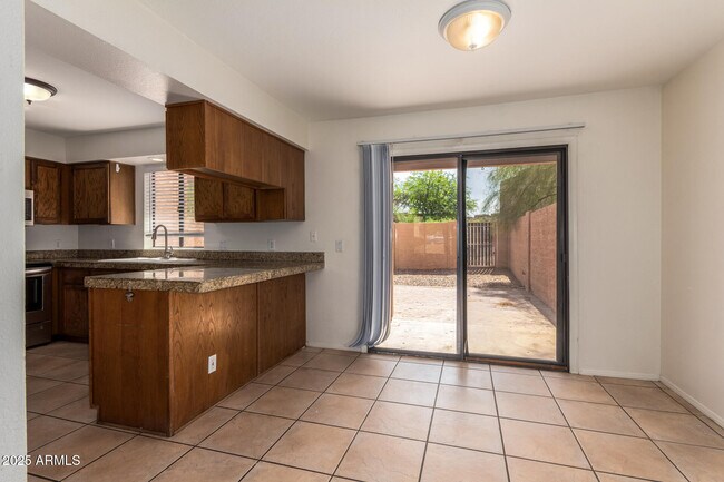 Foto del edificio - 13627 N Hamilton Dr