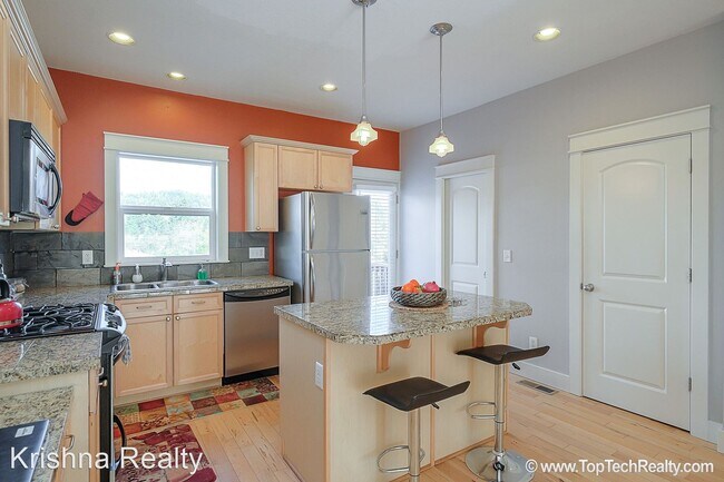 Foto del edificio - 2 br, 2.5 bath House - 5141 SW Shattuck Rd