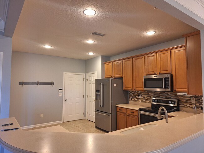 Foto del edificio - Townhome near Gate Parkway