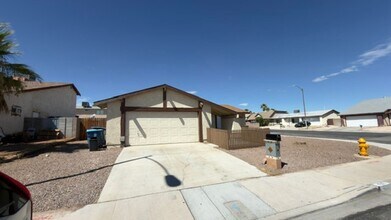 Building Photo - 4295 Sunnyview Ct