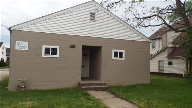 Building Photo - 169 Mill St