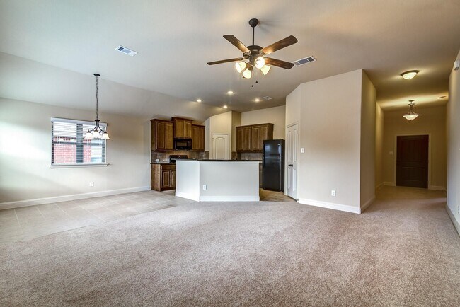 Building Photo - 1423 Reiger Dr