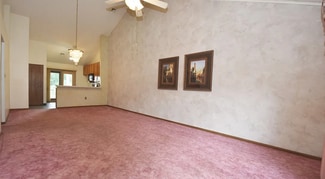 Building Photo - 1408 Greenbriar Ct