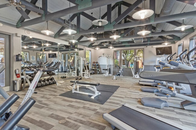 State-of-the-Art Fitness Center - Stella at The Medical Center