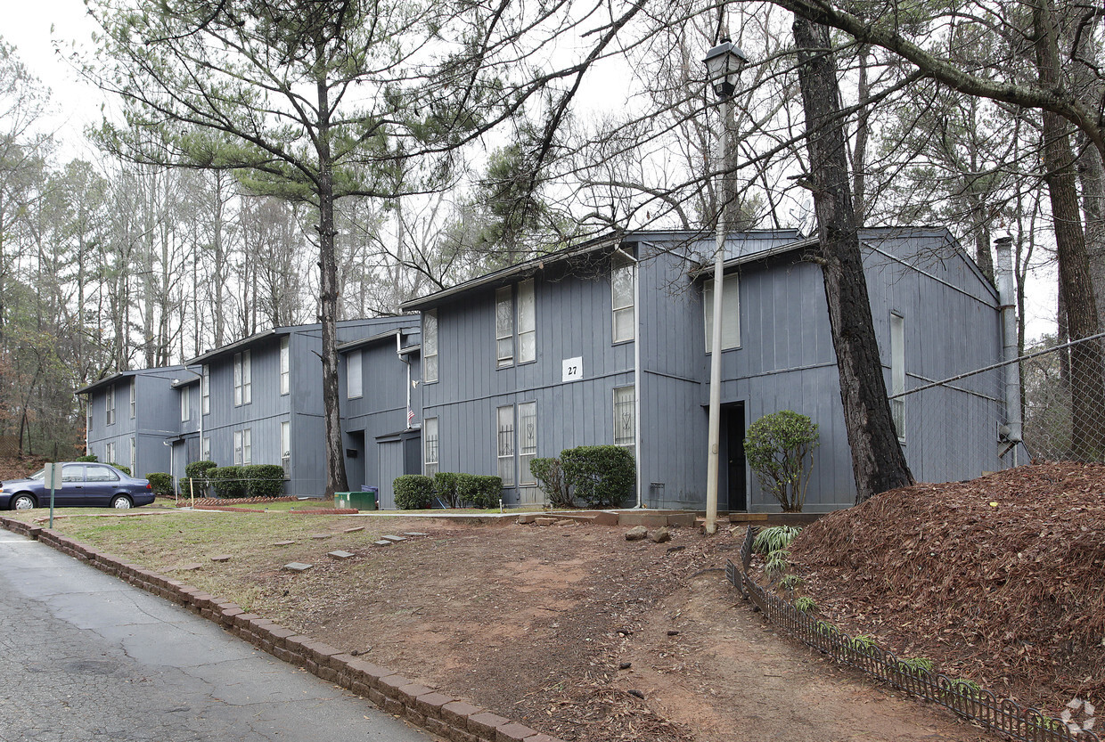 Building Photo - 2805 Macon Dr