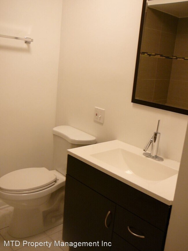 Foto del edificio - 4801 N Ridgeway Ave