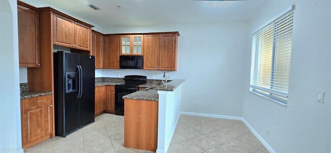 Foto del edificio - 4305 Coventry Pointe Way