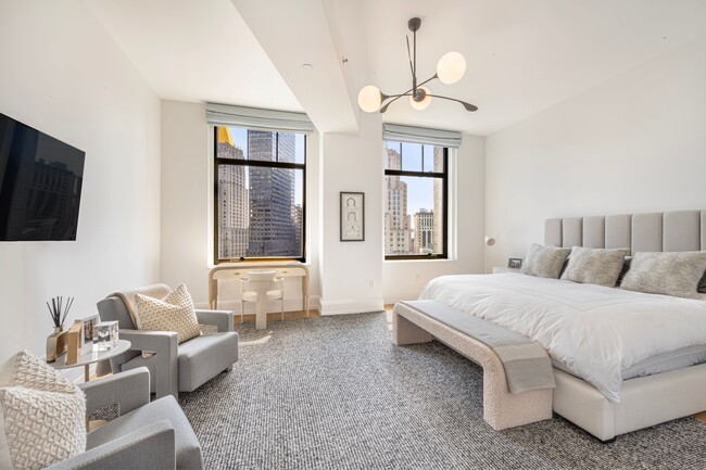 Building Photo - 10 Madison Square N