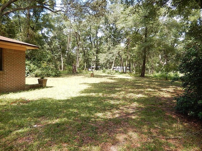 Foto del edificio - 171 Bear Creek Rd