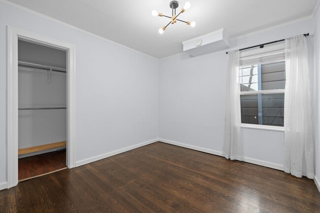 Building Photo - 1724 Lincoln Ave