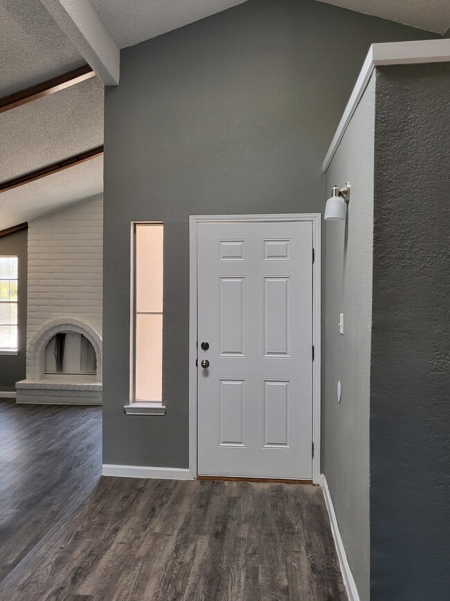 Building Photo - 11825 Lewis Lee Ct