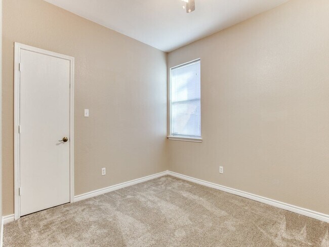Foto del edificio - 13340 Dove Ranch Rd