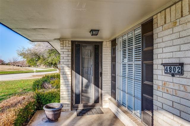 Building Photo - 4802 Arborlawn Dr