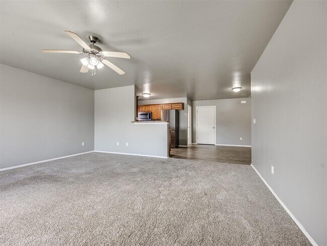 Foto del edificio - 609 E Linden Ln