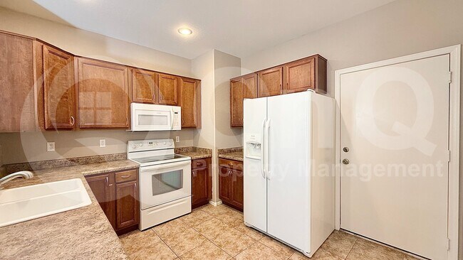 Foto del edificio - 6710 E University Dr