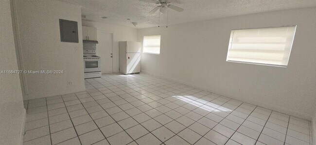Foto del edificio - 2632 NW 18th Terrace