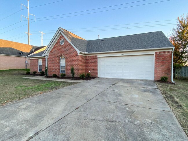 Foto del edificio - 3 bedroom 2 bath house in Southaven