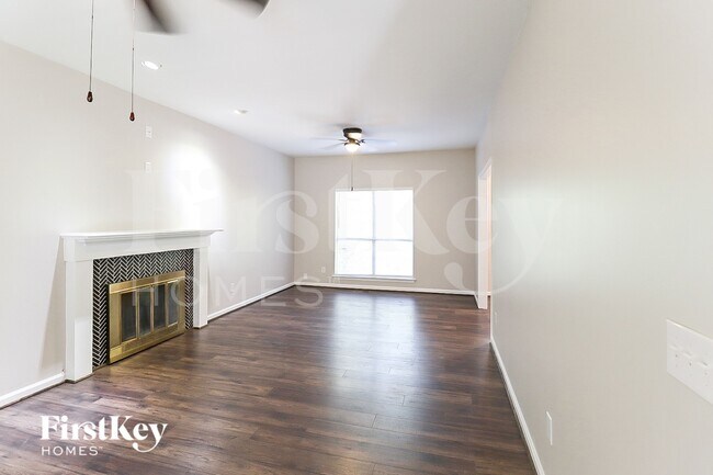 Foto del edificio - 21393 Willow Way Dr