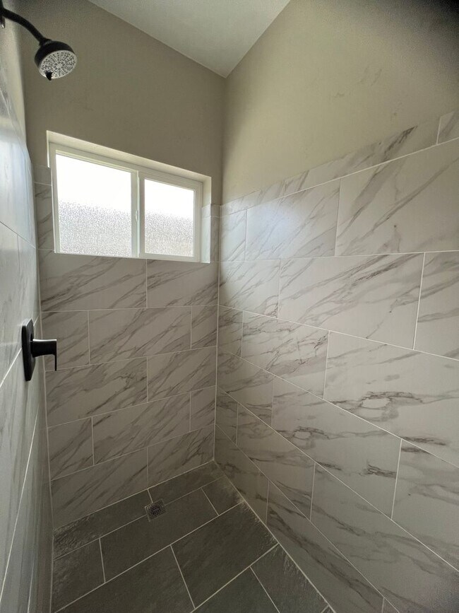 Foto del edificio - Available Now In Cross Hollow Hills