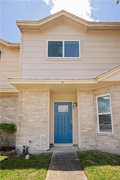 Building Photo - 7252 Mansions Dr