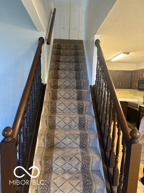 Foto del edificio - 5742 N Mignon Dr