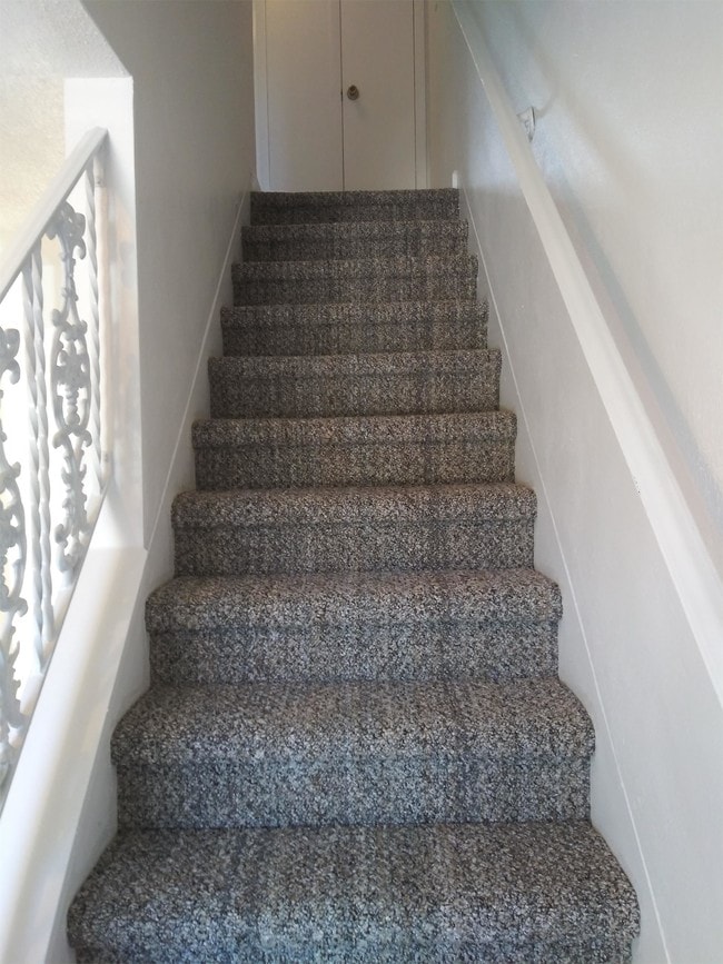 Building Photo - 625 N Halifax Ave