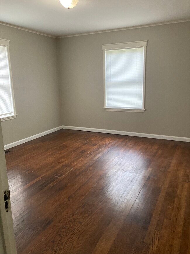 Foto del edificio - 2723 E 3rd St