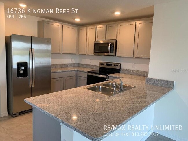 Foto del edificio - 16736 Kingman Reef St