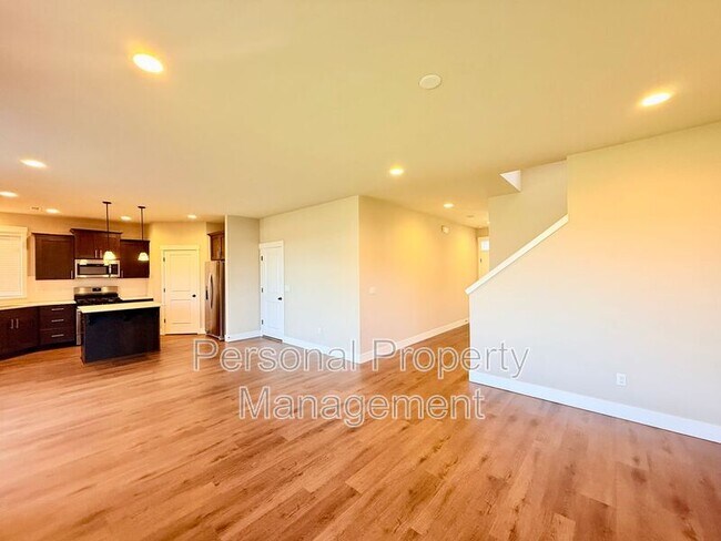 Foto del edificio - 8728 N 1st St