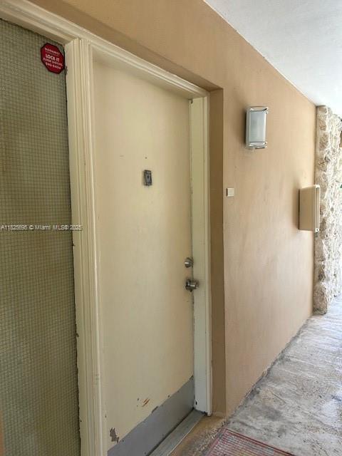 Building Photo - 5275 SW 77th Ct