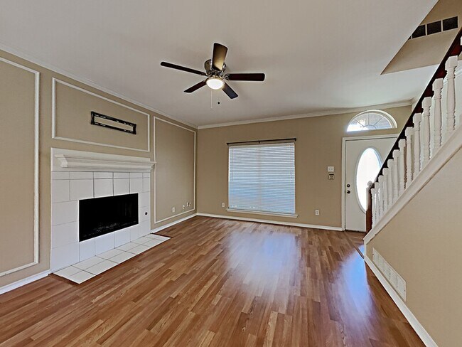 Building Photo - 1017 Woodall Dr