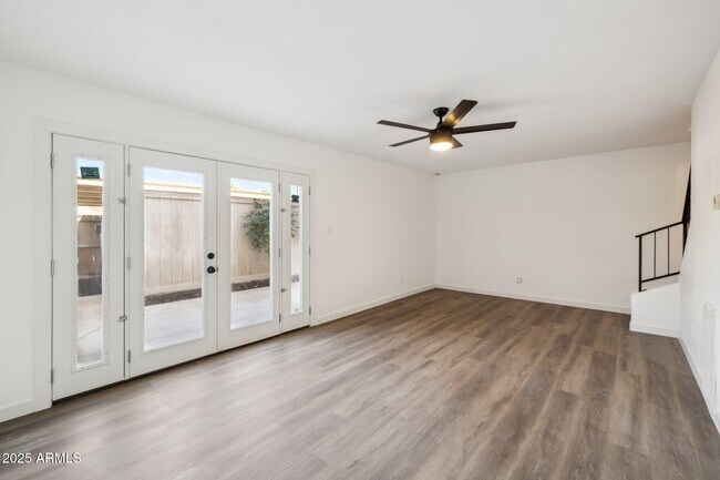 Foto del edificio - 6173 N Granite Reef Rd