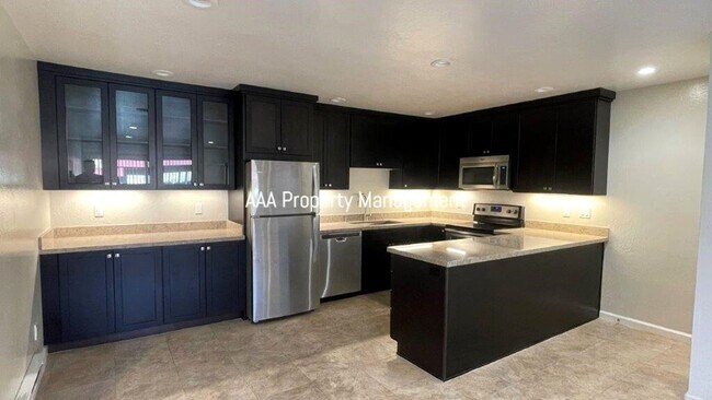 Foto del edificio - Walnut Creek! Beautiful remodeled 1 bedroom 1 bath location near John Muir Hospital and Heather F...