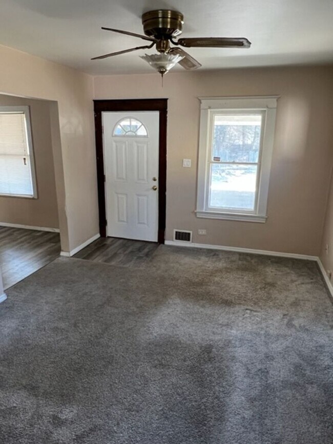 Foto del edificio - West side 2 bedroom home