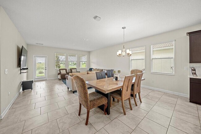 Foto del edificio - 8994 Croquet Ct