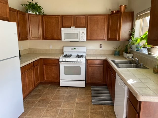 Kitchen - 4604 Kathleen Denise Ln