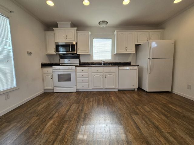 Building Photo - 7 Coke Ave