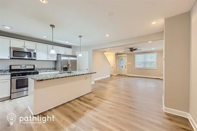 Foto del edificio - 8516 Willow Oak Rd