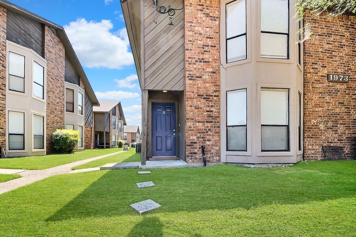 1973 S Brightside View Dr, Baton Rouge, LA 70820 Townhome Rentals in