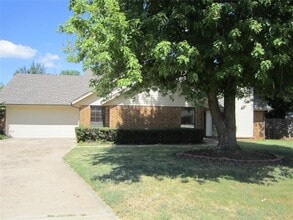 Building Photo - 4721 Persimmon Ct