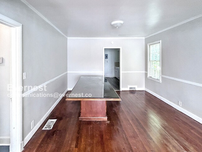 Building Photo - 7704 8th Ct S