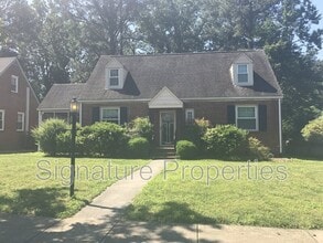 Building Photo - 2421 Wedgewood Ave