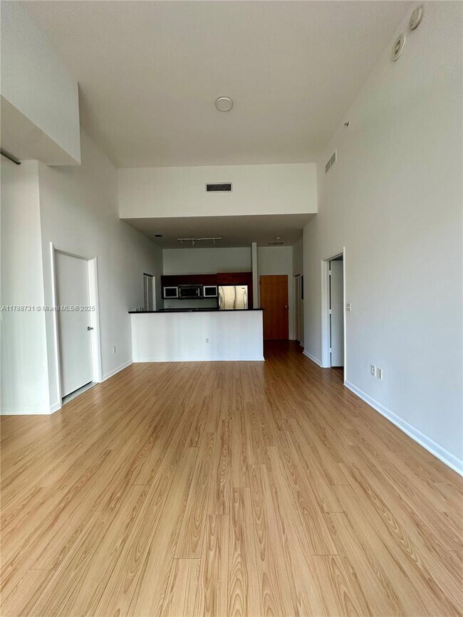 Foto del edificio - 253 NE 2nd St