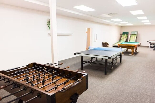 Foto del edificio - 860 West Village Road-SI ID1533809P