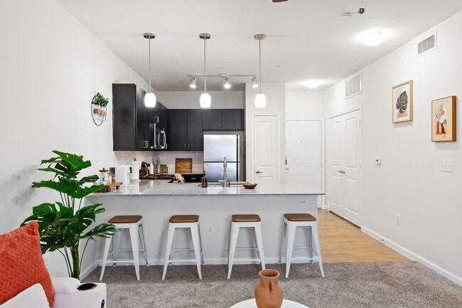 Foto del edificio - 9301 Old Bee Caves Rd