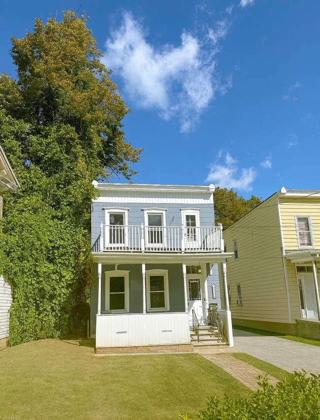 Building Photo - 1815 Highland Ave