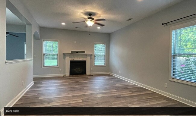 Building Photo - 113 Forest Ridge Trail